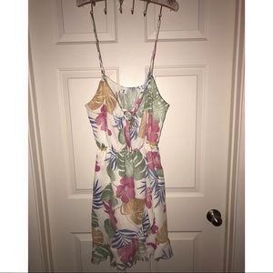 NWT FLORAL MIDI DRESS